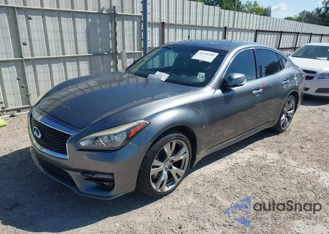 2016 Infiniti Q70 3.7 z USA, uszkodzony, nr VIN JN1BY1APXGM220450